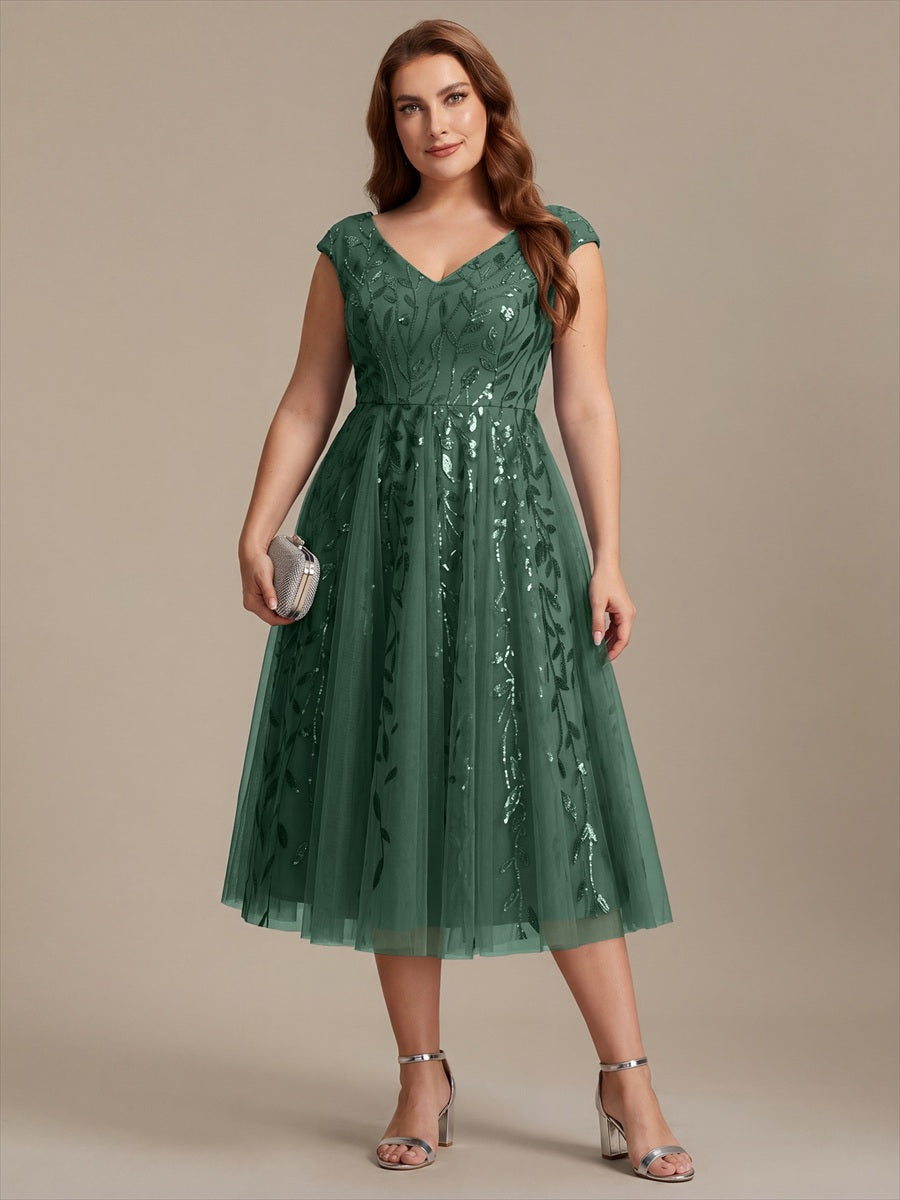 Midi Pailletten A-Linie Kleid Mit V-Ausschnitt Und Patchwork Details #Farbe_Eukalyptus