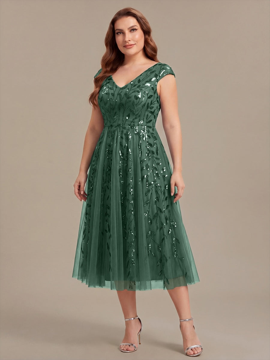 Midi Pailletten A-Linie Kleid Mit V-Ausschnitt Und Patchwork Details #Farbe_Eukalyptus