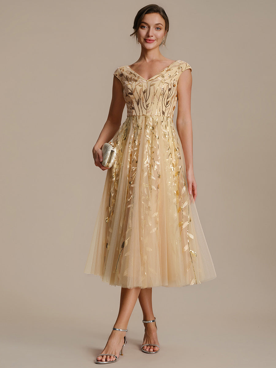 Midi Pailletten A-Linie Kleid Mit V-Ausschnitt Und Patchwork Details #Farbe_Gold