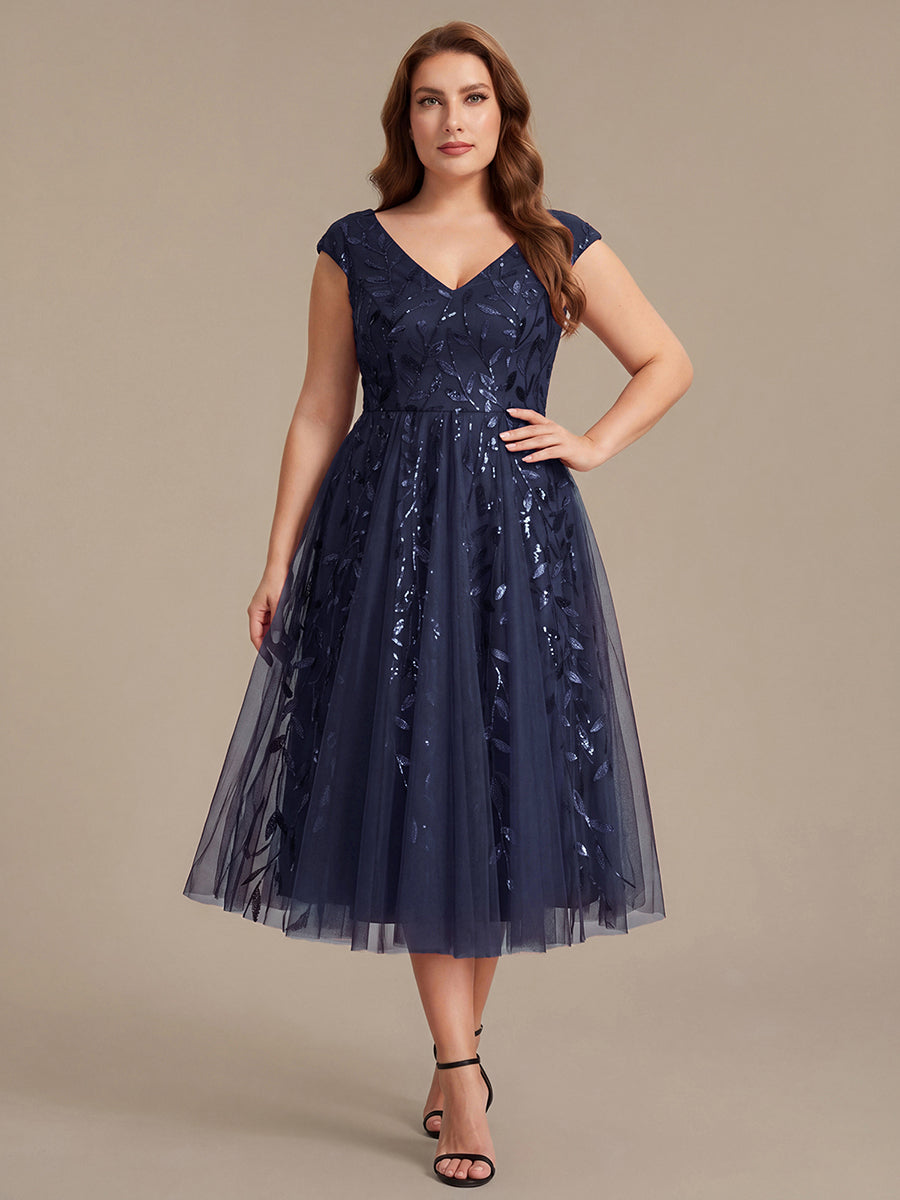 Midi Pailletten A-Linie Kleid Mit V-Ausschnitt Und Patchwork Details #Farbe_Marineblau