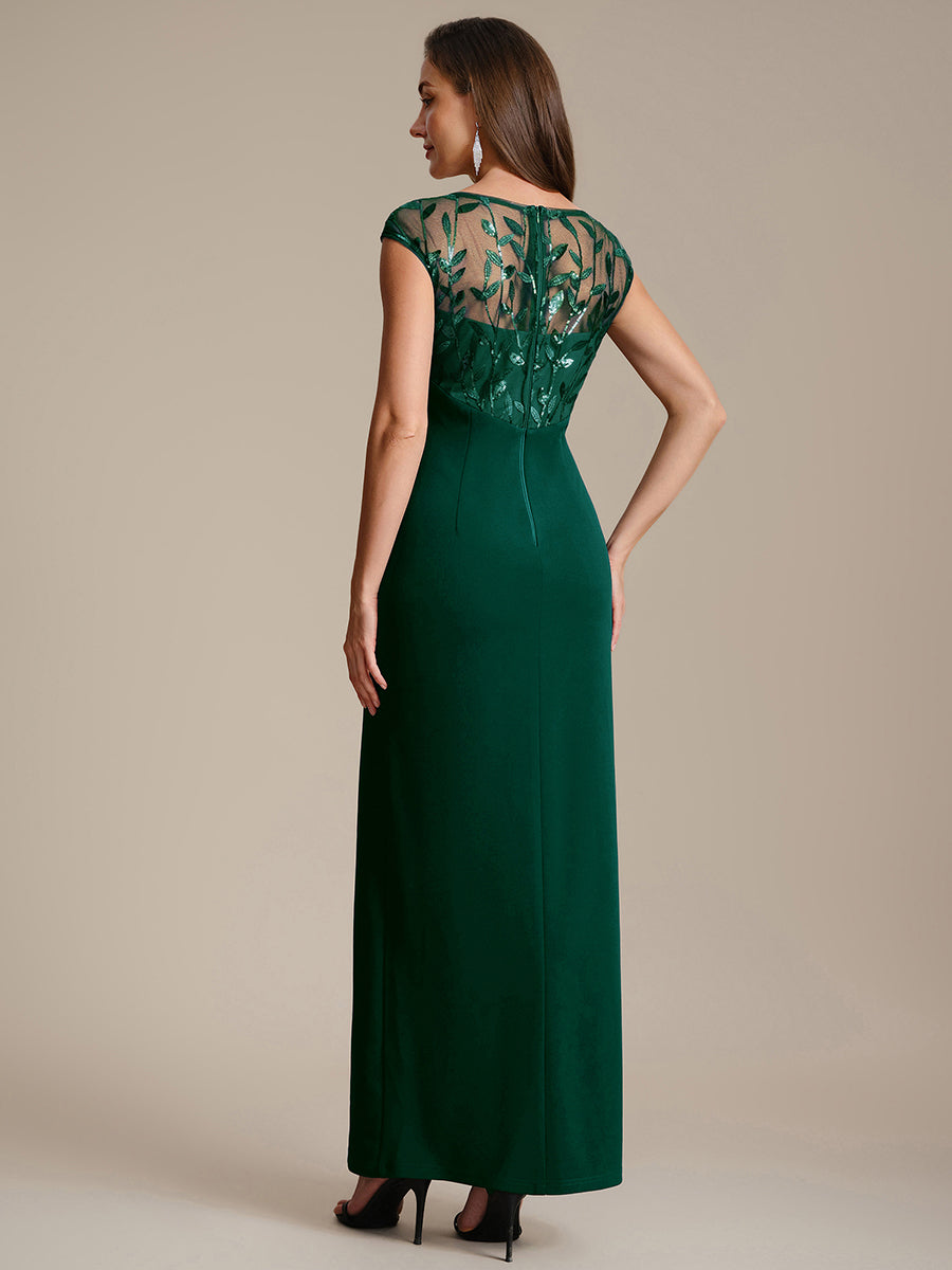 Maxi Asymmetrisches Bodycon Krepp Kleid Mit Oberschenkel Hohem Schlitz Und Pailletten Details Kleid #Farbe_Dunkelgrün