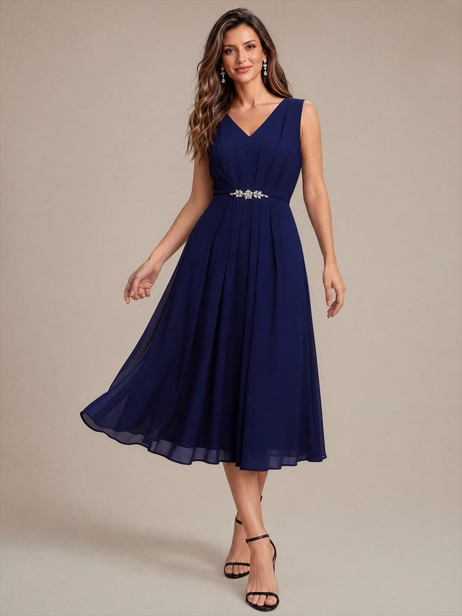 Midi Tee Länge V Ausschnitt Chiffon Kleid Mit Fließendem Rock Perfekt Für Hochzeiten Und Besondere Anlässe Kleid #Farbe_Marineblau