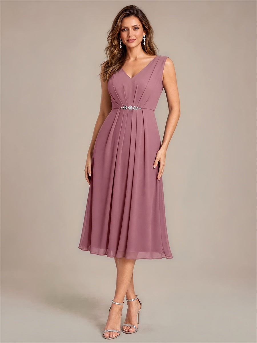 Midi Tee Länge V Ausschnitt Chiffon Kleid Mit Fließendem Rock Perfekt Für Hochzeiten Und Besondere Anlässe Kleid #Farbe_Orchideenviolett