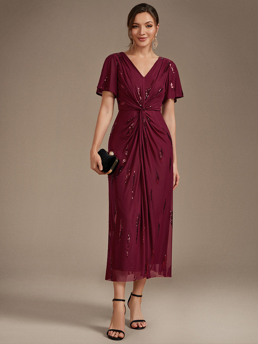 Tea Länge V Ausschnitt Etui Kleid Aus Tüll Mit Pailletten Und Schlitz Zum Binden Kleid #Farbe_Burgunderrot