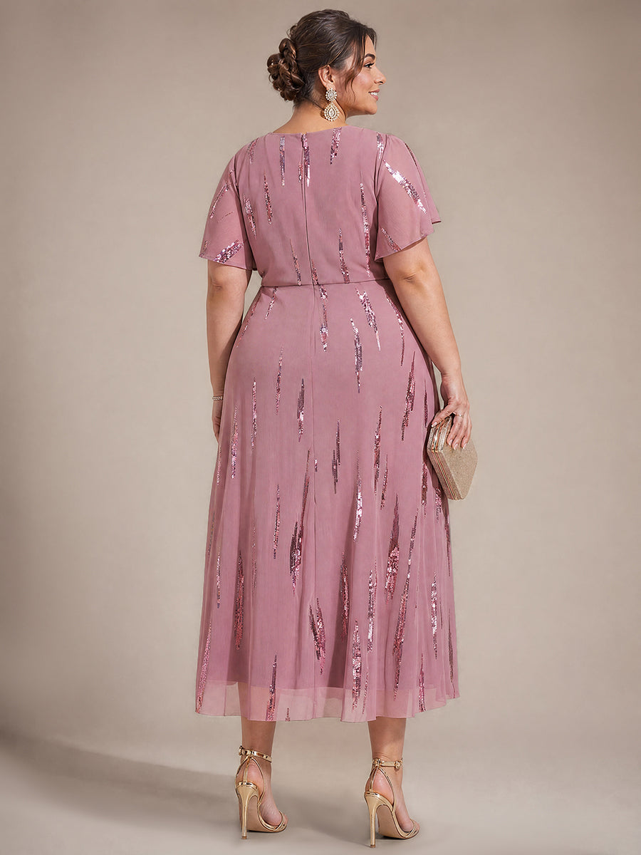 Tea Länge V Ausschnitt Etui Kleid Aus Tüll Mit Pailletten Und Schlitz Zum Binden Kleid #Farbe_Orchideenviolett