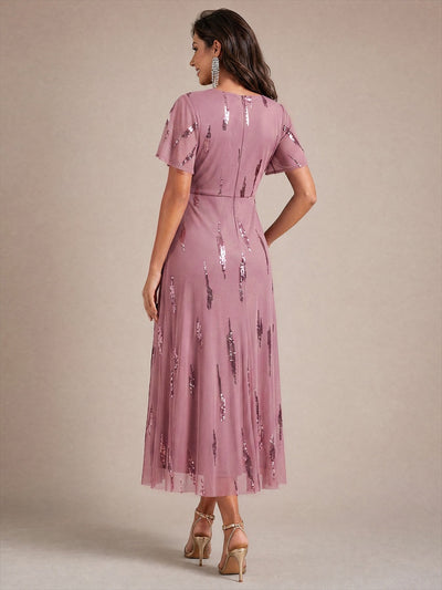 Tea Länge V Ausschnitt Etui Kleid Aus Tüll Mit Pailletten Und Schlitz Zum Binden Kleid #Farbe_Orchideenviolett