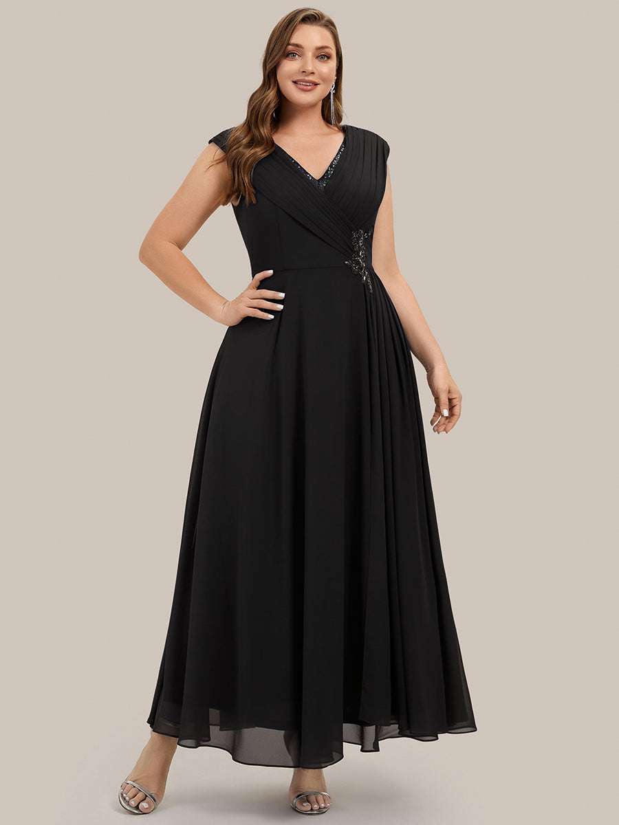 Maxilänge V-Ausschnitt A-Linie Chiffon Kleid Mit Tiefem V-Ausschnitt Applikationen Und Fließenden Bändern #Farbe_Schwarz