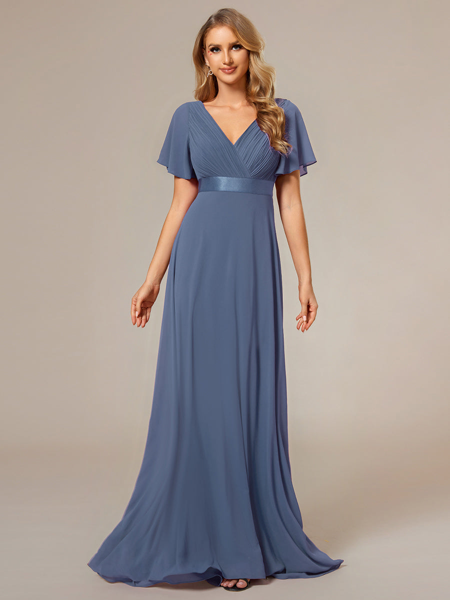 Langes Brautjungfernkleid mit Empire-Taille und kurzen, flatternden Ärmeln #Farbe_Taubenblau