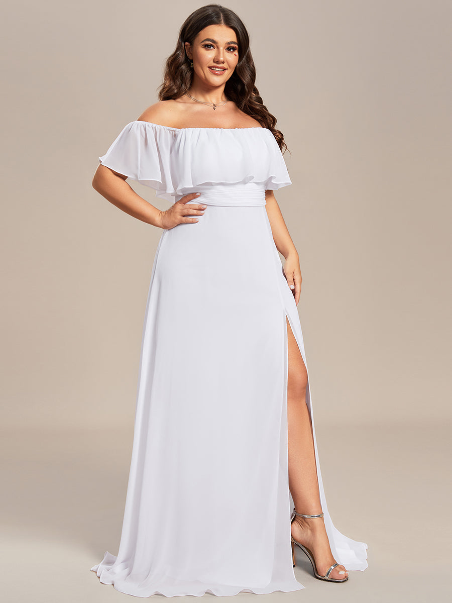 Bodenlanger Offshoulder A-Linie Chiffon Kleid Mit Falten Design Und Oberschenkel Hohem Schlitz #Farbe_Weiß