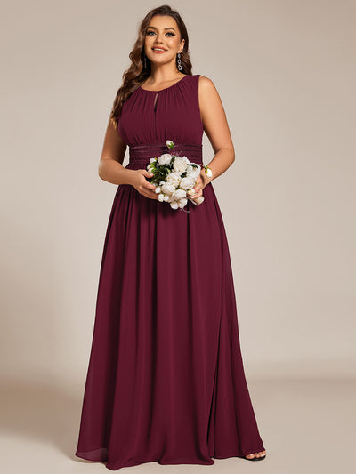 Bodenlanger A-Linien Chiffon Kleid Mit Rundhalsausschnitt Und Bestickten Details #Farbe_Burgunderrot