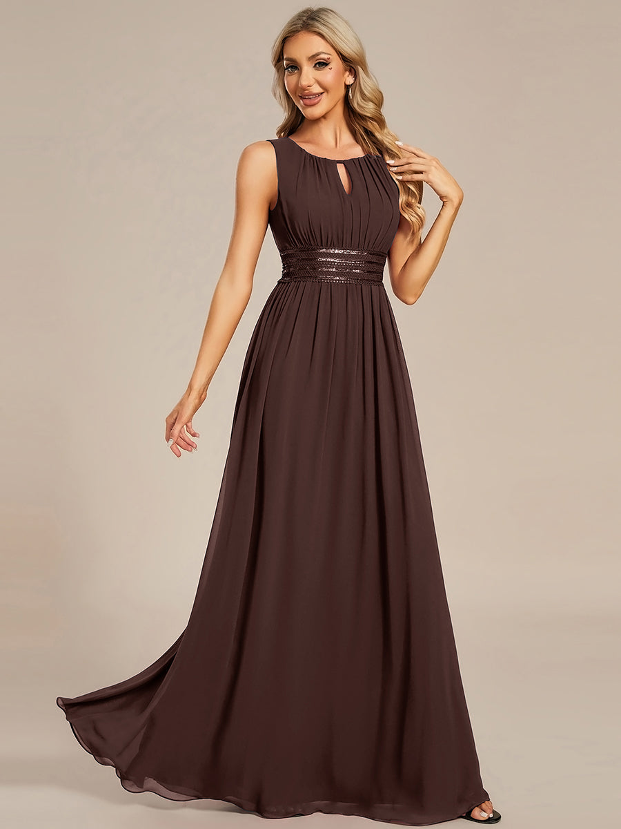 Bodenlanger A-Linien Chiffon Kleid Mit Rundhalsausschnitt Und Bestickten Details #Farbe_Schokoladenbraun