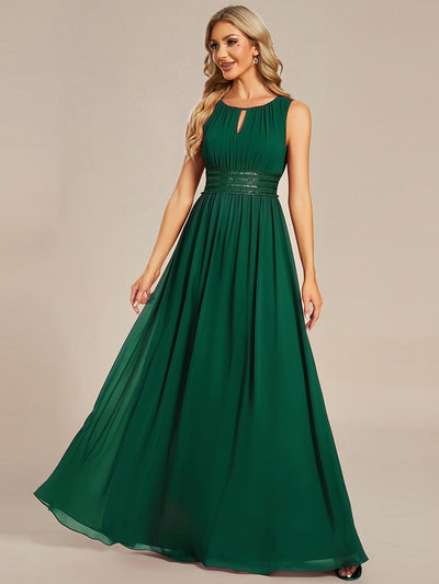 Bodenlanger A-Linien Chiffon Kleid Mit Rundhalsausschnitt Und Bestickten Details #Farbe_Dunkelgrün