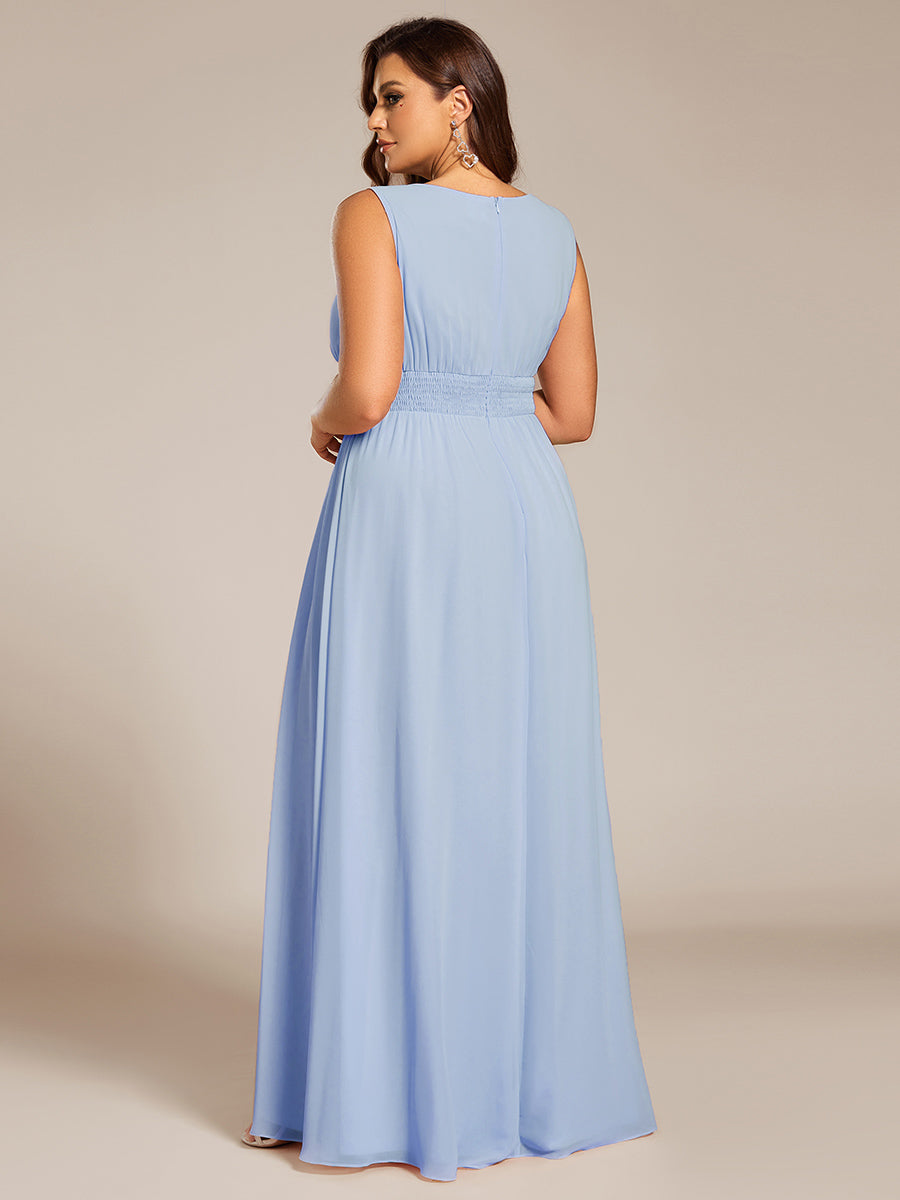 Bodenlanger A-Linien Chiffon Kleid Mit Rundhalsausschnitt Und Bestickten Details #Farbe_Eisblau