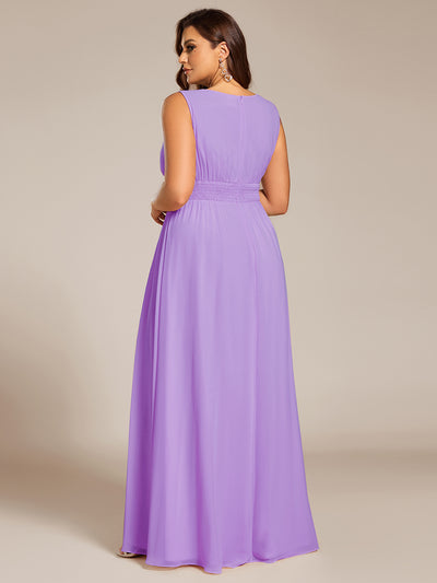 Bodenlanger A-Linien Chiffon Kleid Mit Rundhalsausschnitt Und Bestickten Details #Farbe_Lavendel