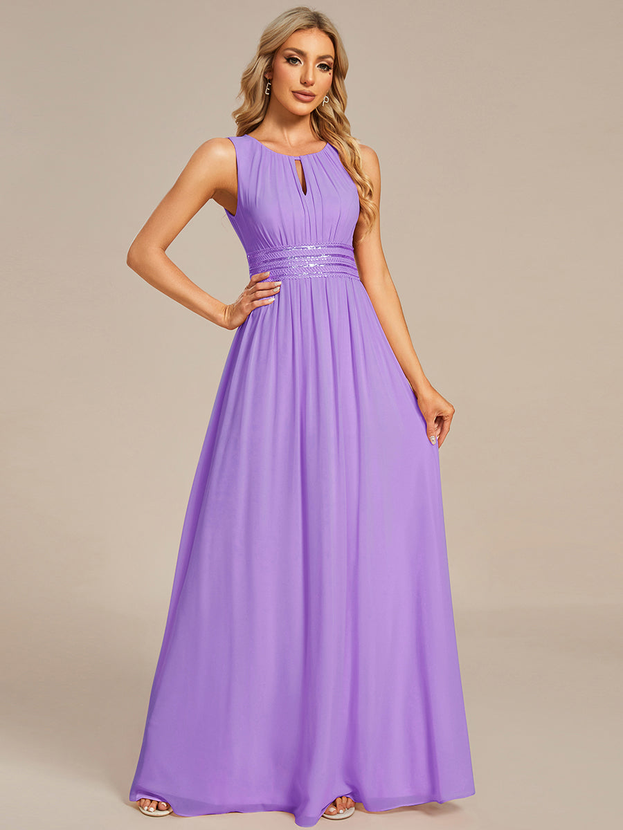 Bodenlanger A-Linien Chiffon Kleid Mit Rundhalsausschnitt Und Bestickten Details #Farbe_Lavendel