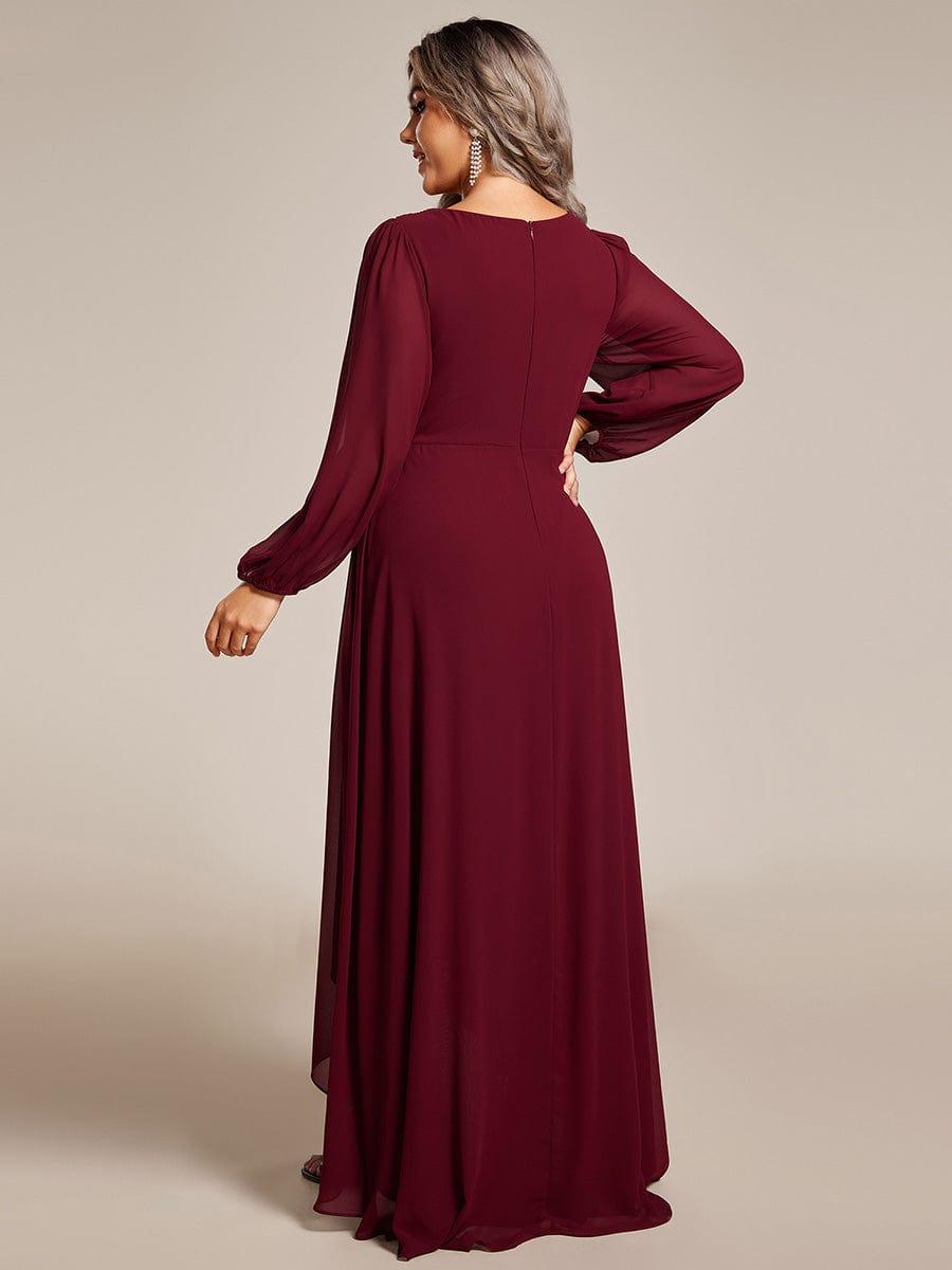 Robe d'invit¨¦ de mariage trap¨¨ze en mousseline fluide ¨¤ encolure ronde et longueur au genou #farbe_Burgundy