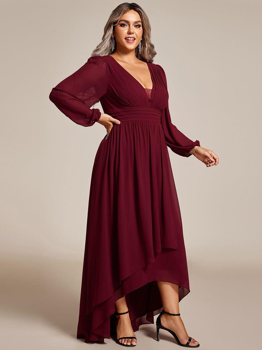 Robe d'invit¨¦ de mariage trap¨¨ze en mousseline fluide ¨¤ encolure ronde et longueur au genou #farbe_Burgundy