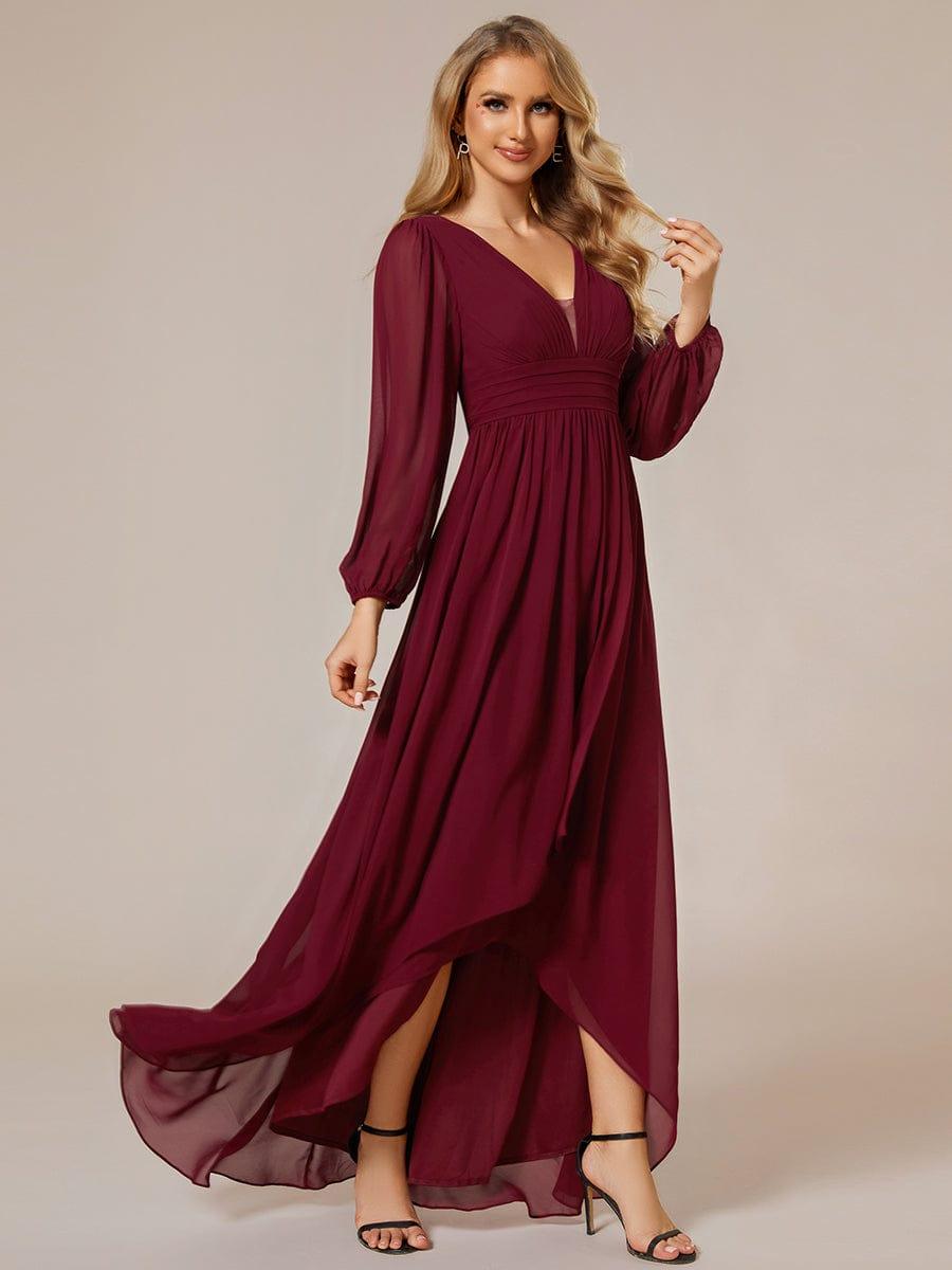 Robe d'invit¨¦ de mariage trap¨¨ze en mousseline fluide ¨¤ encolure ronde et longueur au genou #farbe_Burgundy