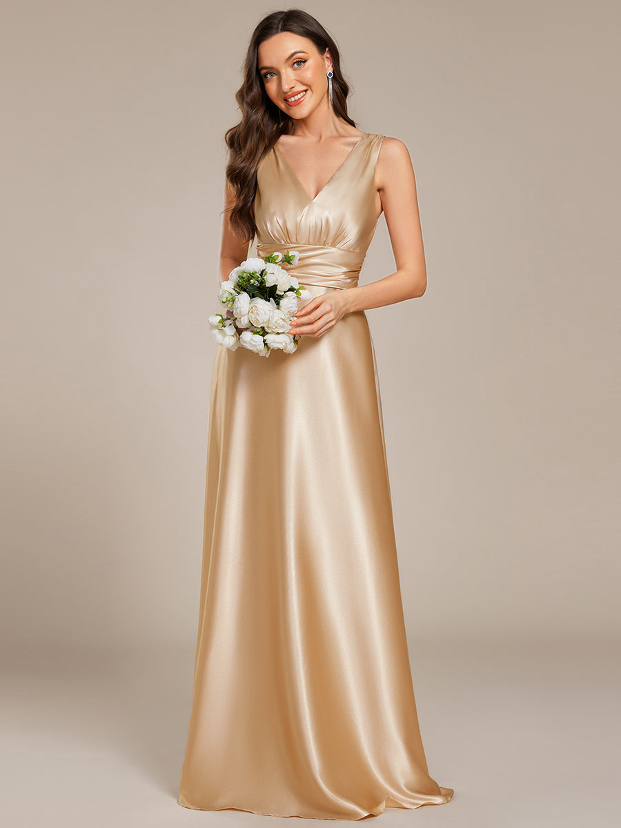 Bodenlanger V-Ausschnitt A-Linie Satin Kleid Mit Tiefem V-Ausschnitt Und Gerafften Details #Farbe_Champagner