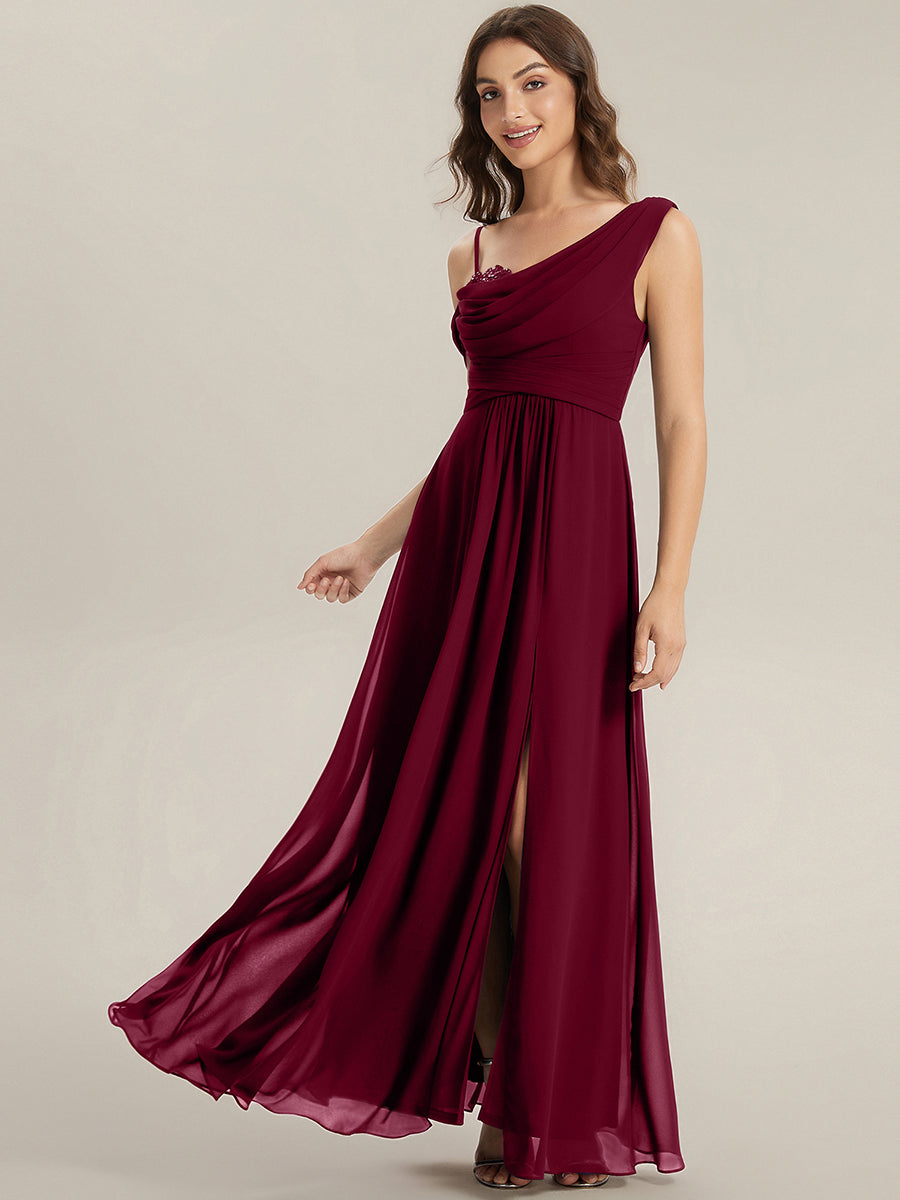 Bodenlanger Asymmetrischer A-Linien Chiffonkleid Mit Pailletten Hohem Schlitz Cowl Neck Kleid #Farbe_Burgunderrot