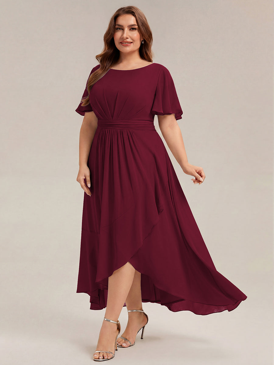 High-Low Chiffon Kleid Mit Rundhalsausschnitt Asymmetrischem Saum Gerüschten Und Rüschen Details Faltenoptik #Farbe_Burgunderrot