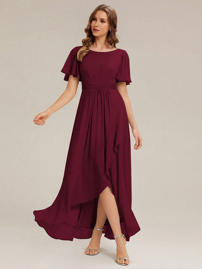 High-Low Chiffon Kleid Mit Rundhalsausschnitt Asymmetrischem Saum Gerüschten Und Rüschen Details Faltenoptik #Farbe_Burgunderrot