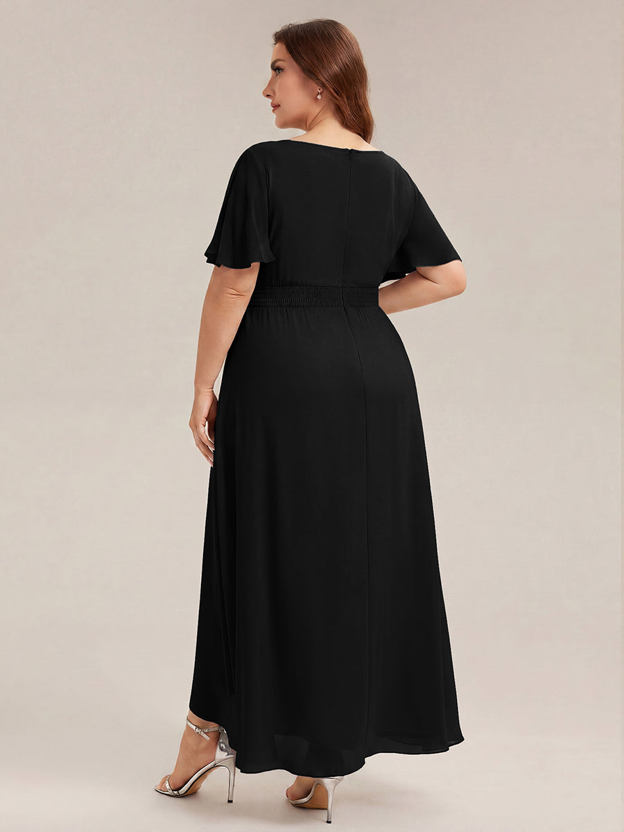 High-Low Chiffon Kleid Mit Rundhalsausschnitt Asymmetrischem Saum Gerüschten Und Rüschen Details Faltenoptik #Farbe_Schwarz