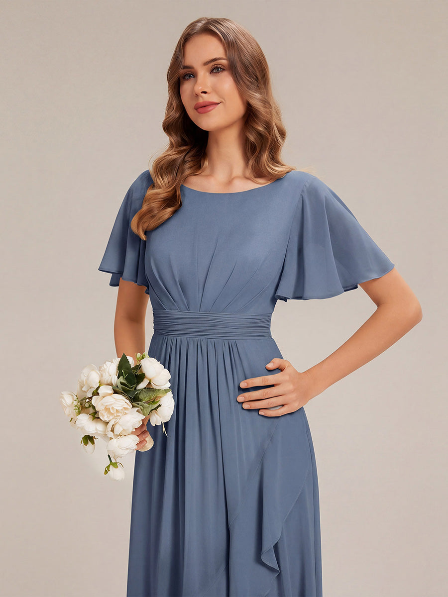 High-Low Chiffon Kleid Mit Rundhalsausschnitt Asymmetrischem Saum Gerüschten Und Rüschen Details Faltenoptik #Farbe_Taubenblau