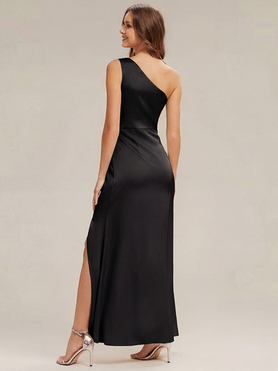 Bodenlanger Asymmetrischer Sheath Satin Kleid Mit Hohem Schlitz Elegantes Abendkleid #Farbe_Schwarz