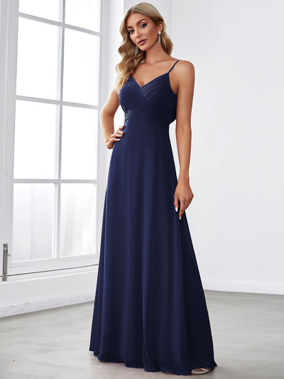 Brautjungfernkleid mit V-Ausschnitt schmalen Trägern und bodenlangem Rock #Farbe_Marineblau
