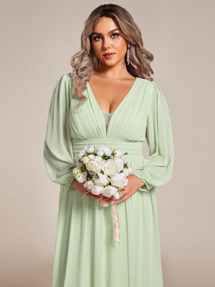 Robe d'invit¨¦ de mariage trap¨¨ze en mousseline fluide ¨¤ encolure ronde et longueur au genou #farbe_Mint Gruen