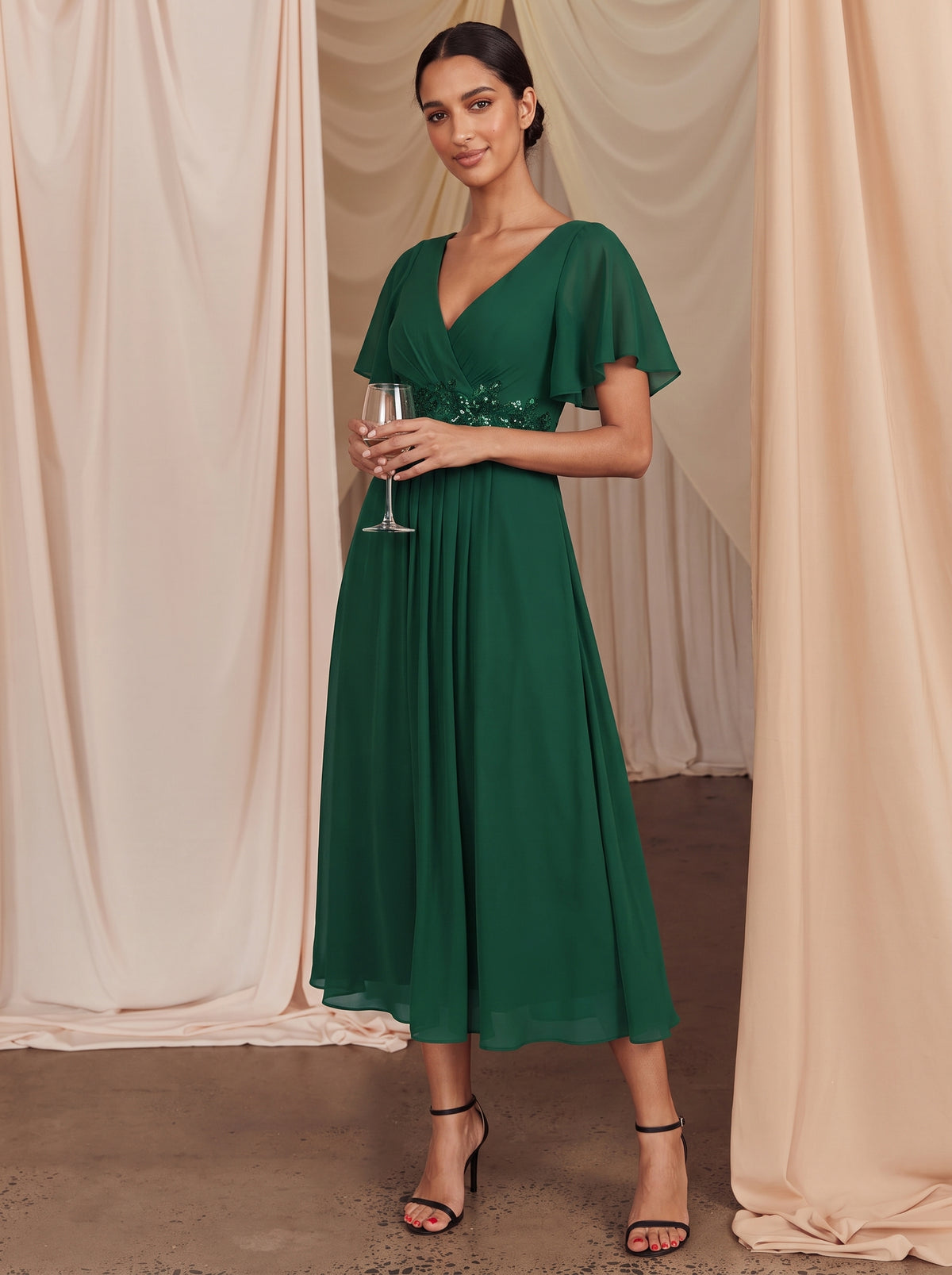 Midi Länge V-Ausschnitt A-Linie Chiffon Kleid Mit Applikationen Und Raffung Details Kleid #Farbe_Dunkelgrün