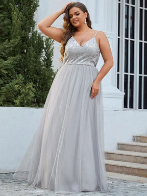 Größe Nach Maß Atemberaubendes Spaghetti-Träger V-Ausschnitt besticktes bodenlanges Abendkleid 50090