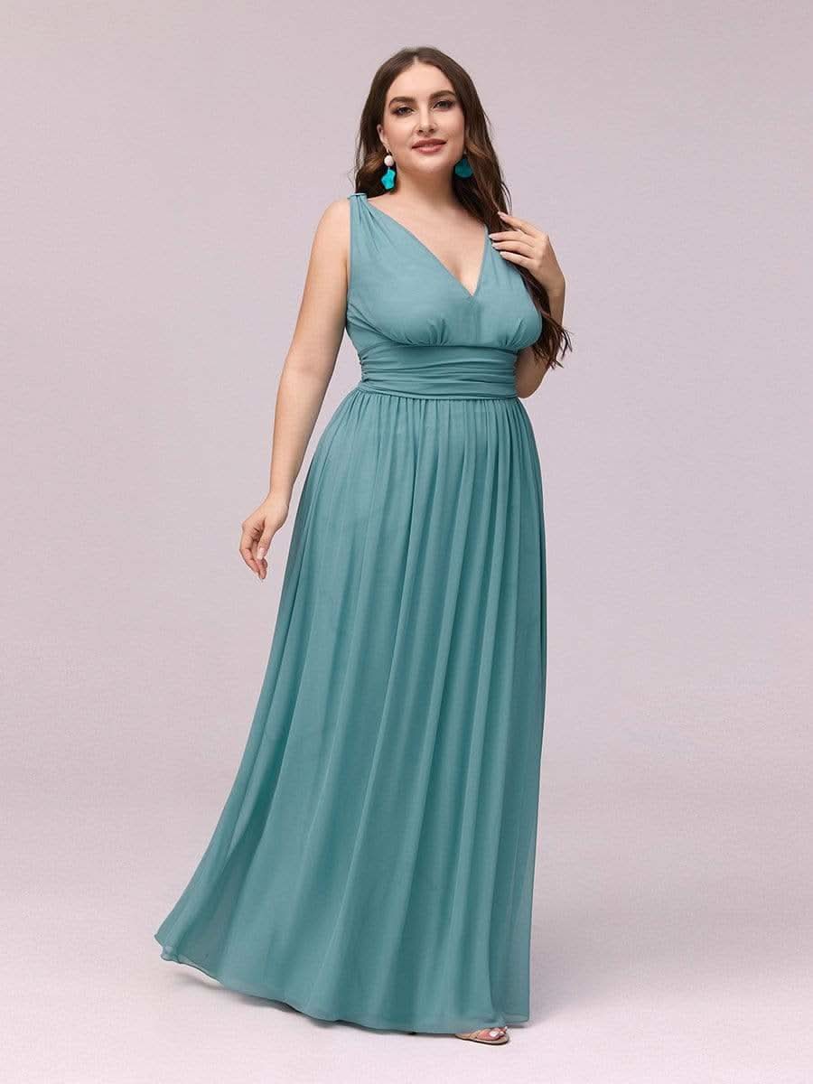 Doppelter V-Ausschnitt Ärmellos Lange Chiffon Brautjungfernkleider Große Größen #farbe_Dusty Blau